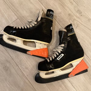 Ice Hockey Skates - BAUER (Used)