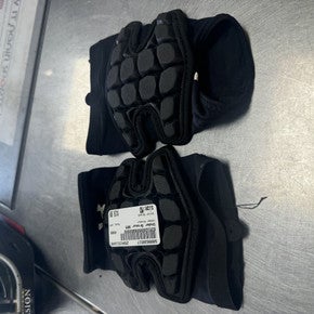 Used Under Armour ARM Lacrosse Arm Pads/Guards Black MD 11849-S000026517