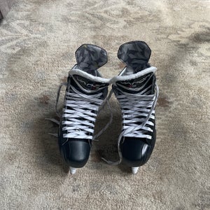 Bauer Vapor 3X Pro Hockey Skates Regular Width 7.5 (Used)