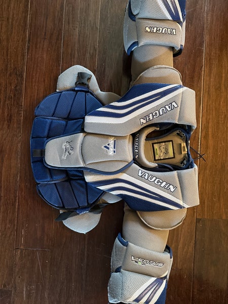 Medium Vaughn Goalie Chest Protector (Used)