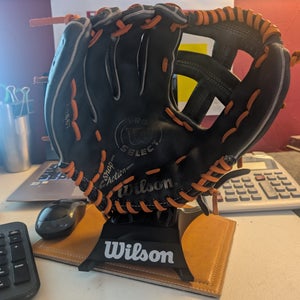 Outfield Left Hand Throw Wilson Baseball Glove 12" (Used)