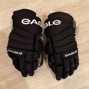 Hockey Player Gloves - EAGLE