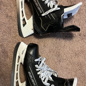 2025 Bauer Supreme M40 Hockey Skates 8 (Used)