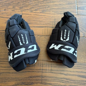 CCM HG2500 Gloves 11"  (Used)