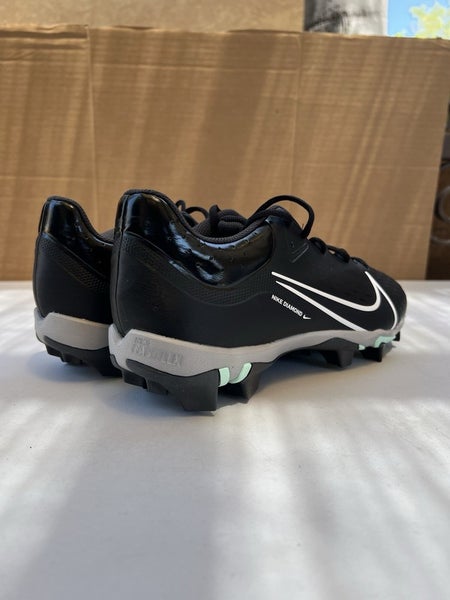 Nike Women Hyperdiamond 4 Keystone Black/White/Mint - Size 11 Women