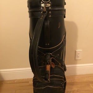 Titleist Staff Golf Bag with 6-way Dividers (No Rain Cover)