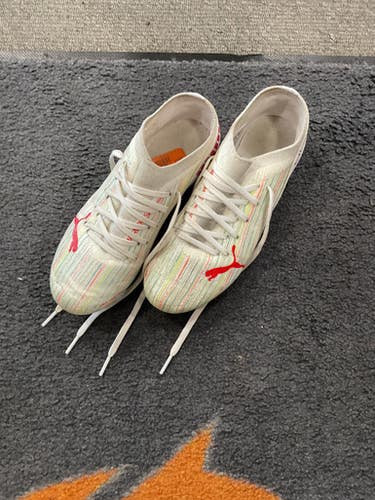 Puma (Used) White Cleats