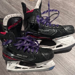 Bauer Vapor 2X Hockey Skates Size 3 (Used)
