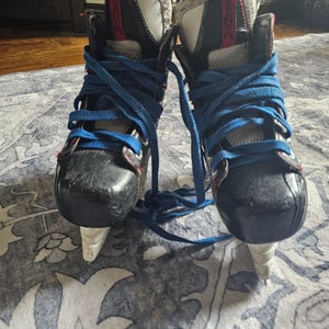 Bauer Vapor X 60 Hockey Skates Regular Width Size 1.5 (Used)