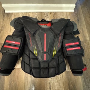 Large  Bauer Vapor Hyperlite 2 Goalie Chest Protector (Used)