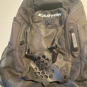 Black Adult Unisex Large/Extra Large Easton Backpack (Used)