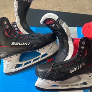 Bauer Vapor X Velocity Hockey Skates Size 6 Fit1 (Used)