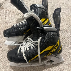CCM AS-V Pro Hockey Skates Pro Stock 9 (Used)