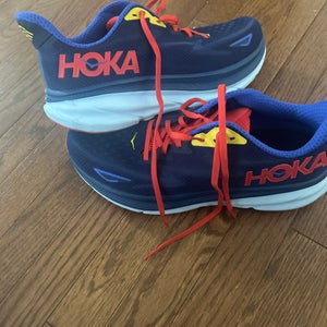Hoka Men’s Clifton 9 running shoes size 11 slightly Used NO BOX