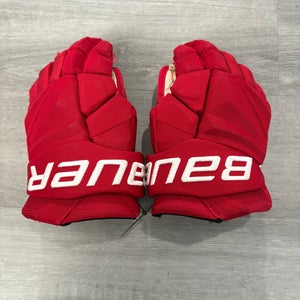 Detroit Red Wings Motte Bauer Vapor Hyperlite Gloves 13" Pro Stock (Used)