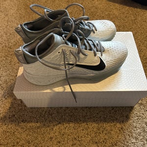 Men's Adult Size M 10.5 (W 11.5) Nike Shoes (New)