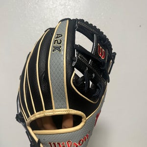 2024 Wilson Right Hand Throw Infield A2K Baseball Glove 11.5" (New)