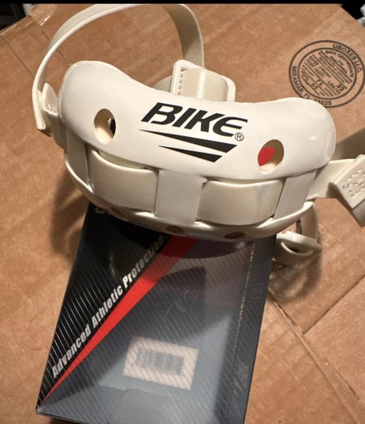BIKE Authentic Football Hard Cup Chin Strap 4 Point High Hookup BACS50T White