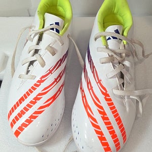 White Men's Size M 5.5 (W 6.5) Adidas Predator Edge Indoor Cleats (Used)