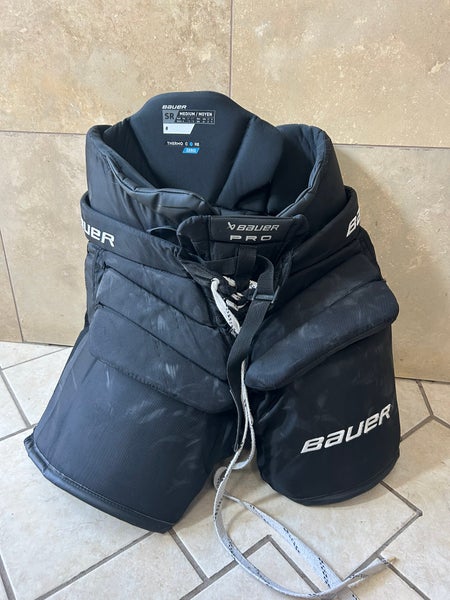 Senior Medium Bauer Pro Hockey Goalie Pants (Used)