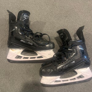 Senior Bauer Supreme Mach Hockey Skates (Fit 2) Size: 8 (Used)