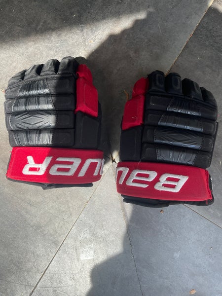 Bauer Pro series gloves