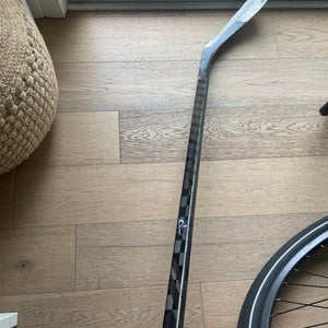 Senior Warrior Alpha LX2 PRO Right Handed Hockey Stick P28 (Used)