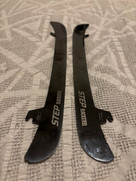 Step Steel Hockey ST Pro XS BlackSteel Steel Runners CCM Size 271