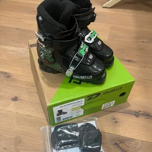 Kids ski boots 19.5