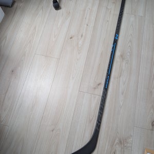 Junior Bauer Nexus 4000 Left Hand Hockey Stick PM9 (New)