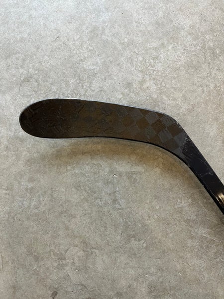 P28 80 Flex Senior True Project X Smoke Left Hand Hockey Stick Pro Stock NHL (New)