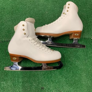 NEW Riedell Figure Skates Adult 5.5