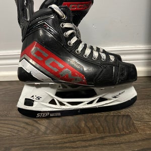 CCM JetSpeed FT6 Pro Hockey Skates Regular Width Size 4 (Used) + 3 sets of runners