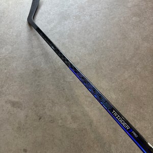 P28 55 Flex Intermediate CCM RibCor Trigger 7 Pro Right Handed Hockey Stick Pro Stock NCAA (New)