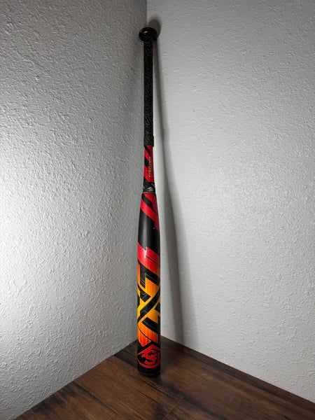 2022 Louisville LXT 33/23 (-10) Fastpitch Softball Bat