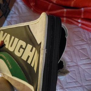 Vaughn Regular (New)