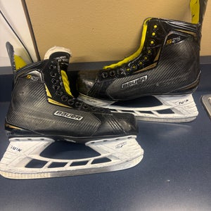 Bauer Supreme S25 Hockey Skates 11 (Used)