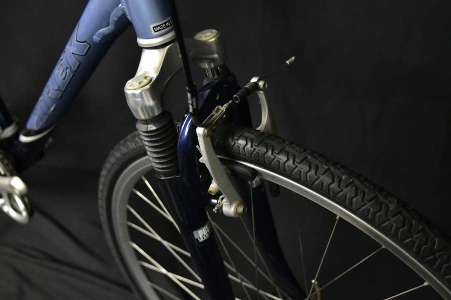 TREK 7200 MULTITRACK HYBRID BIKE SIZE MEDIUM, 17.5", 21 SPEED, ALUM, FRONT  SUSP | SidelineSwap | Buy and Sell on SidelineSwap