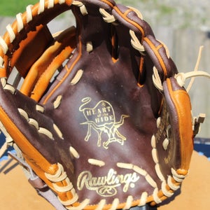 Infield Right Hand Throw Rawlings Heart of the Hide Baseball Glove 11.75" (Used)