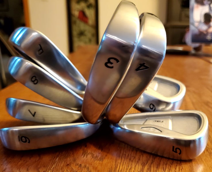 Men's TaylorMade Rac LT Right Handed Iron Set Stiff Flex 8 Pieces Steel Shaft (Used)