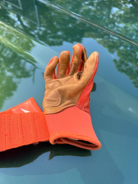 Bruce Bolts Orange Used Youth Small