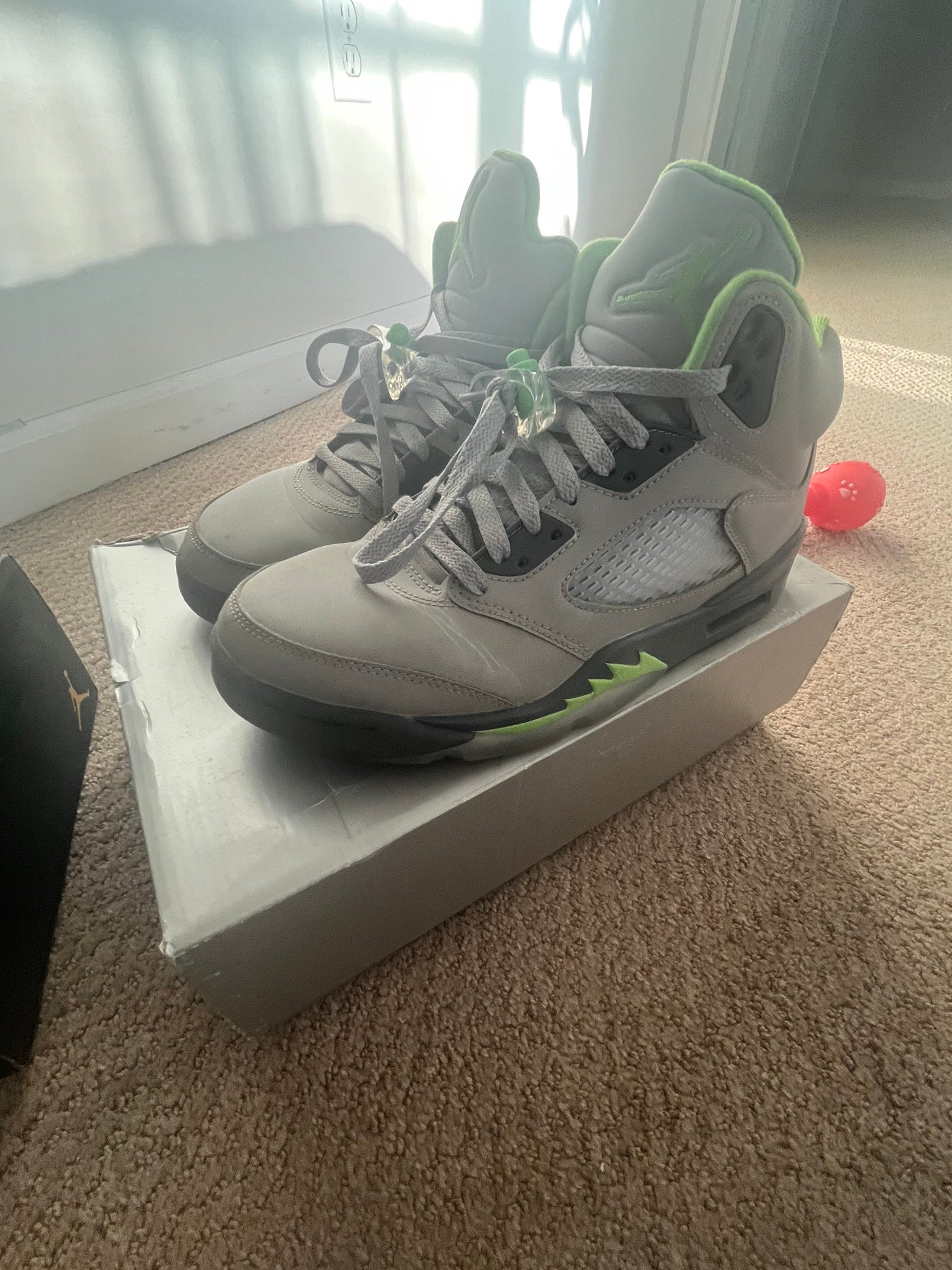 Air Jordan 5 Retro “Green Bean” Jordan 5 Retro Green Bean (2022) – Hidden Realm main image 2