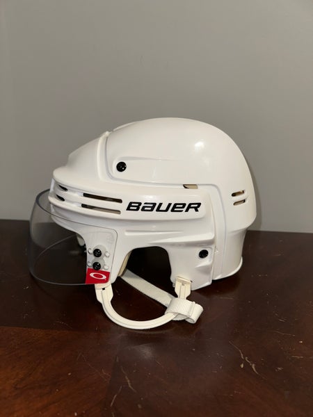 Medium Bauer 4500 Helmet (New)