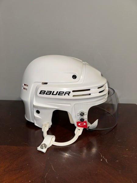 Medium Bauer 4500 Helmet (New)