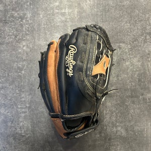 Rawlings Playmaker Series Right Hand Throw Pitcher's Baseball Glove 11" (Used)