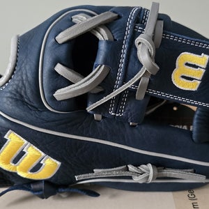 Wilson A1000 DP15 11.5" RHT Infield Pedroia Fit Baseball Glove NWT