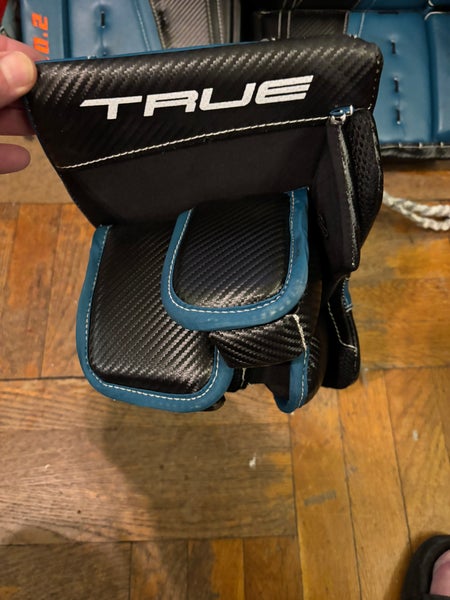 35"  2023 True L20.2 Goalie Leg Pads Pro Stock (Used)
