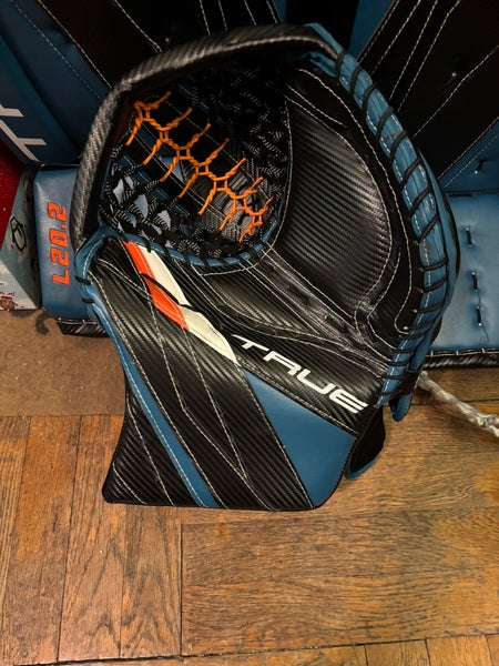 35"  2023 True L20.2 Goalie Leg Pads Pro Stock (Used)