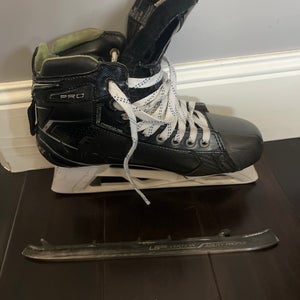 Bauer Pro Hockey Goalie Skates Regular Width  8 (Used)