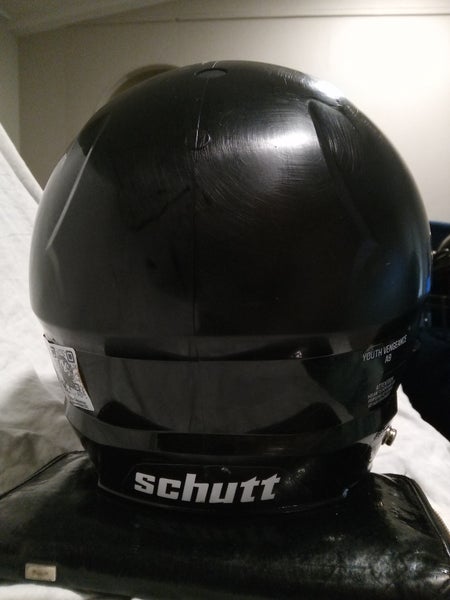 Small Youth Schutt Vengeance A9 Helmet (Used)